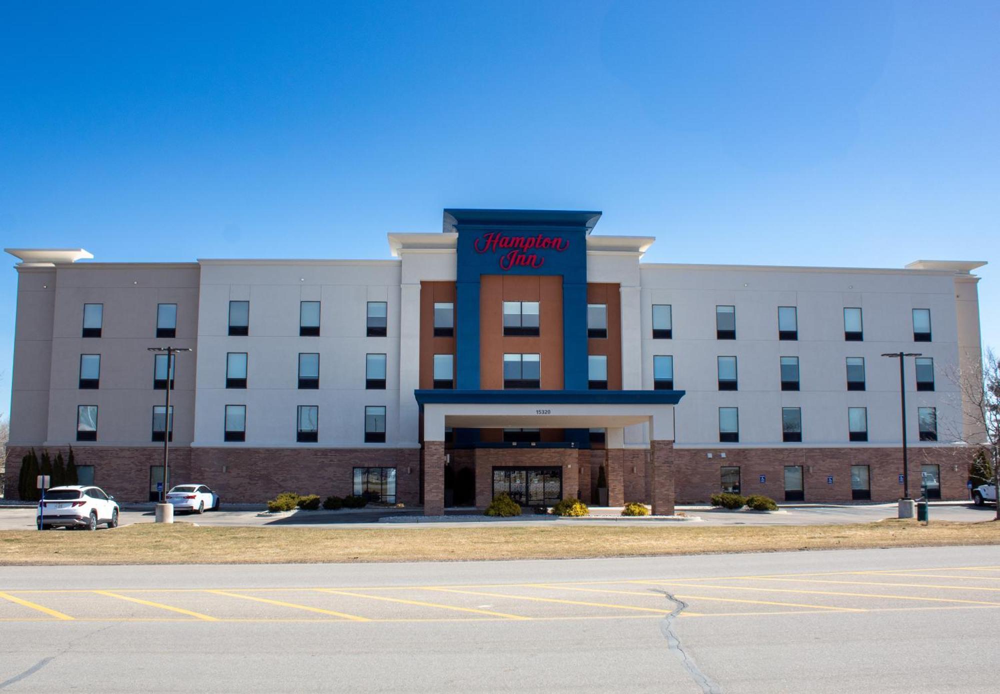 Hampton Inn & Suites Big Rapids, Mi Buitenkant foto